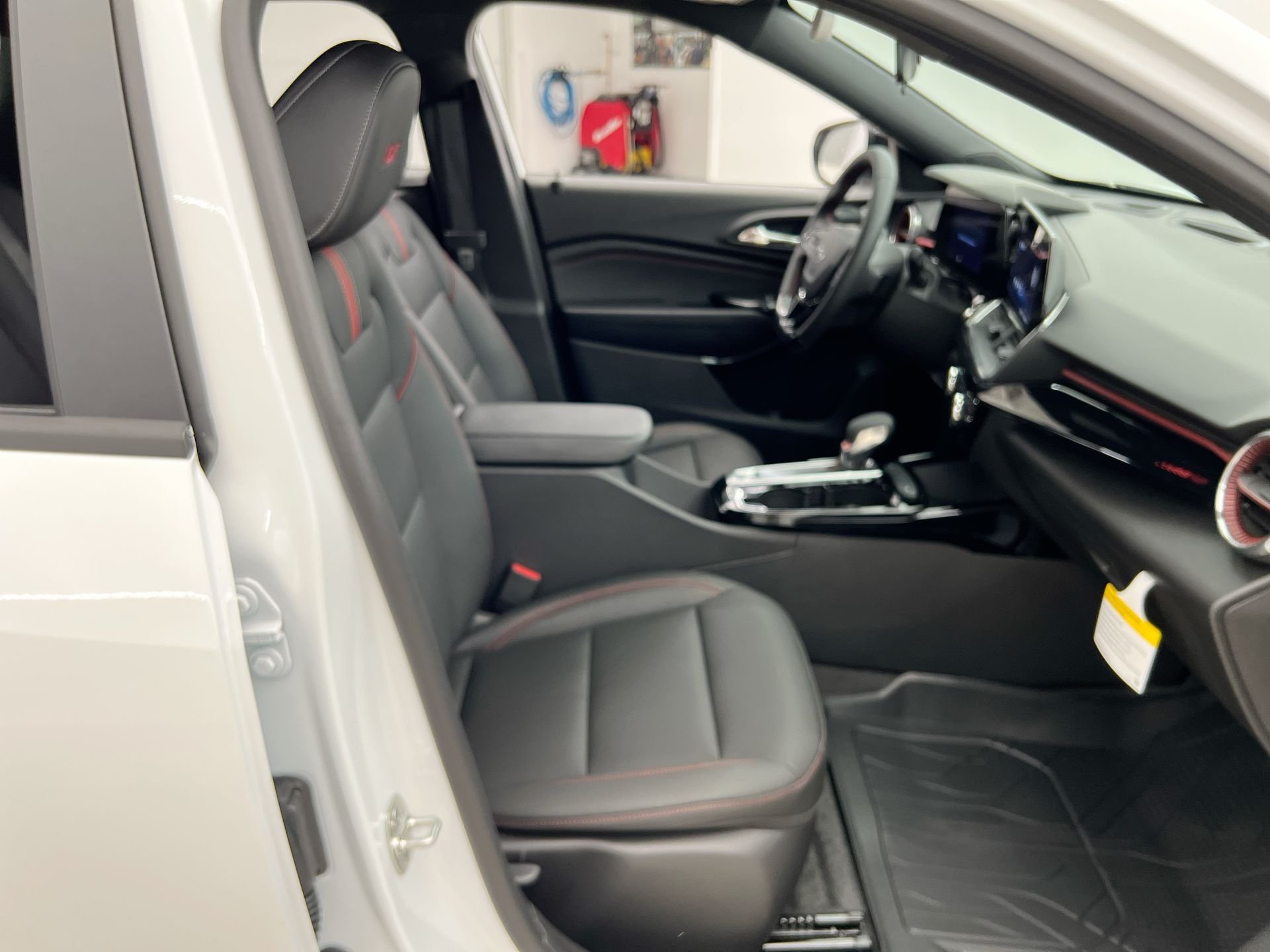 2026 Chevrolet Trax RS - Photo 80
