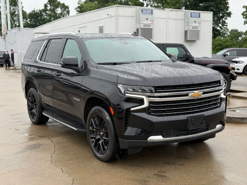 Used 2022 Black Chevrolet LT image 4