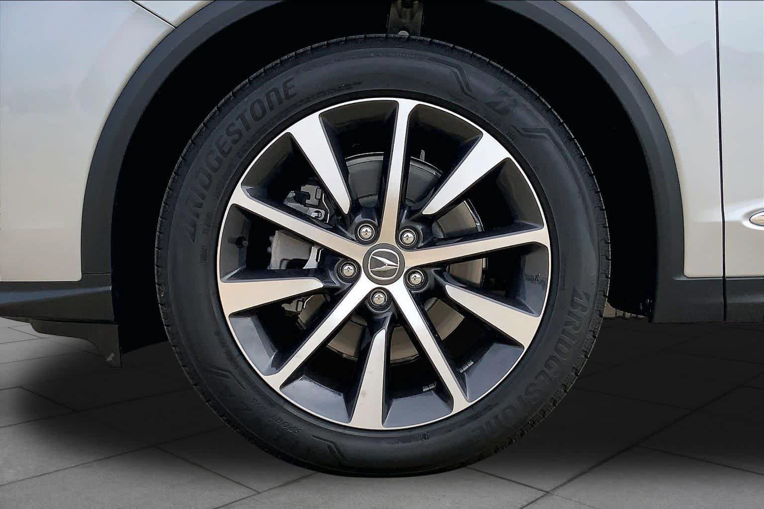 Used 2026 Solar Silver Metallic Acura w/Technology Package image 11
