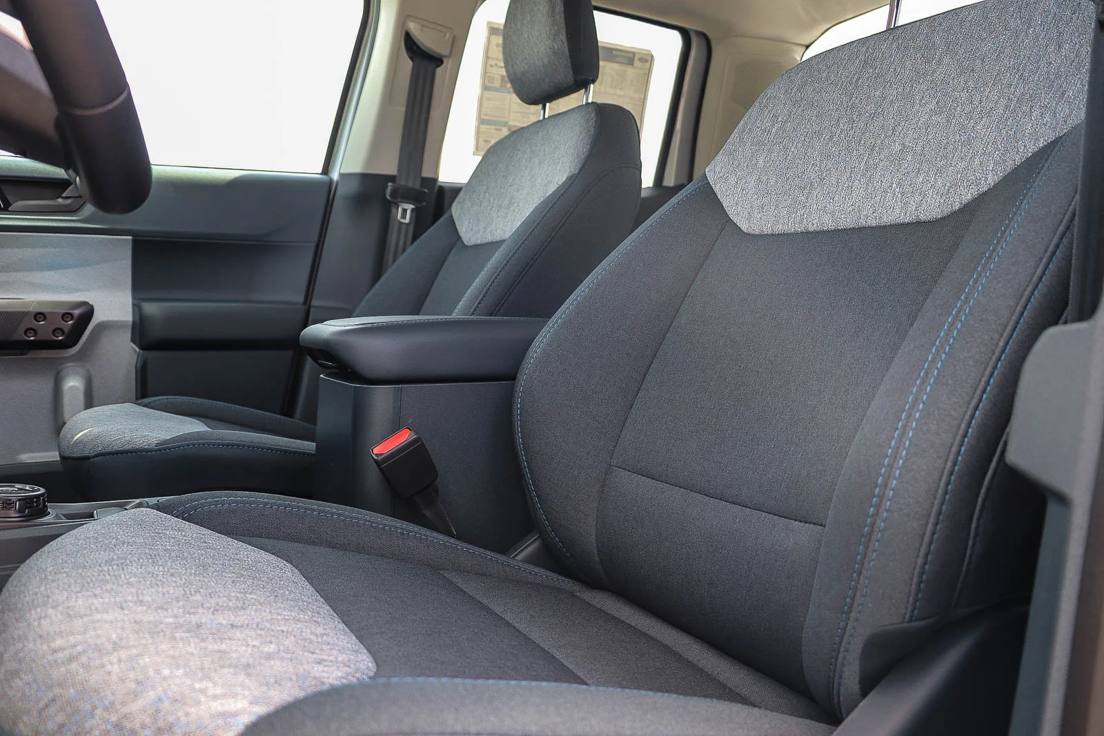 New 2026 Azure Gray Metallic Ford XLT image 24