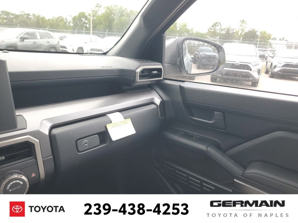 2026 Toyota 4Runner SR5 - Photo 25