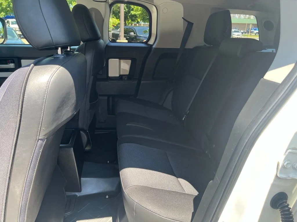 Used 2013 White Toyota Base image 21