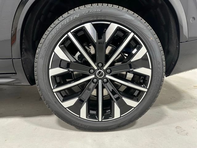New 2026 Onyx Black Volvo Ultra image 21