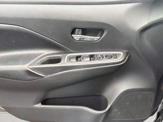 Used 2020 Gray Nissan 1.6 SR image 26