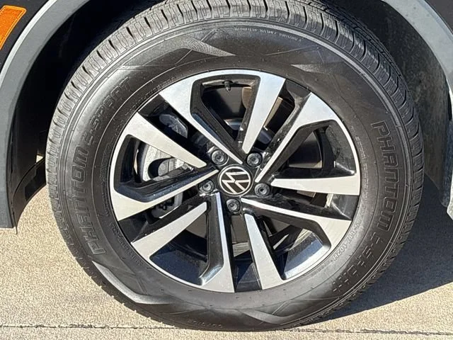 2024 Volkswagen Tiguan S - Photo 10