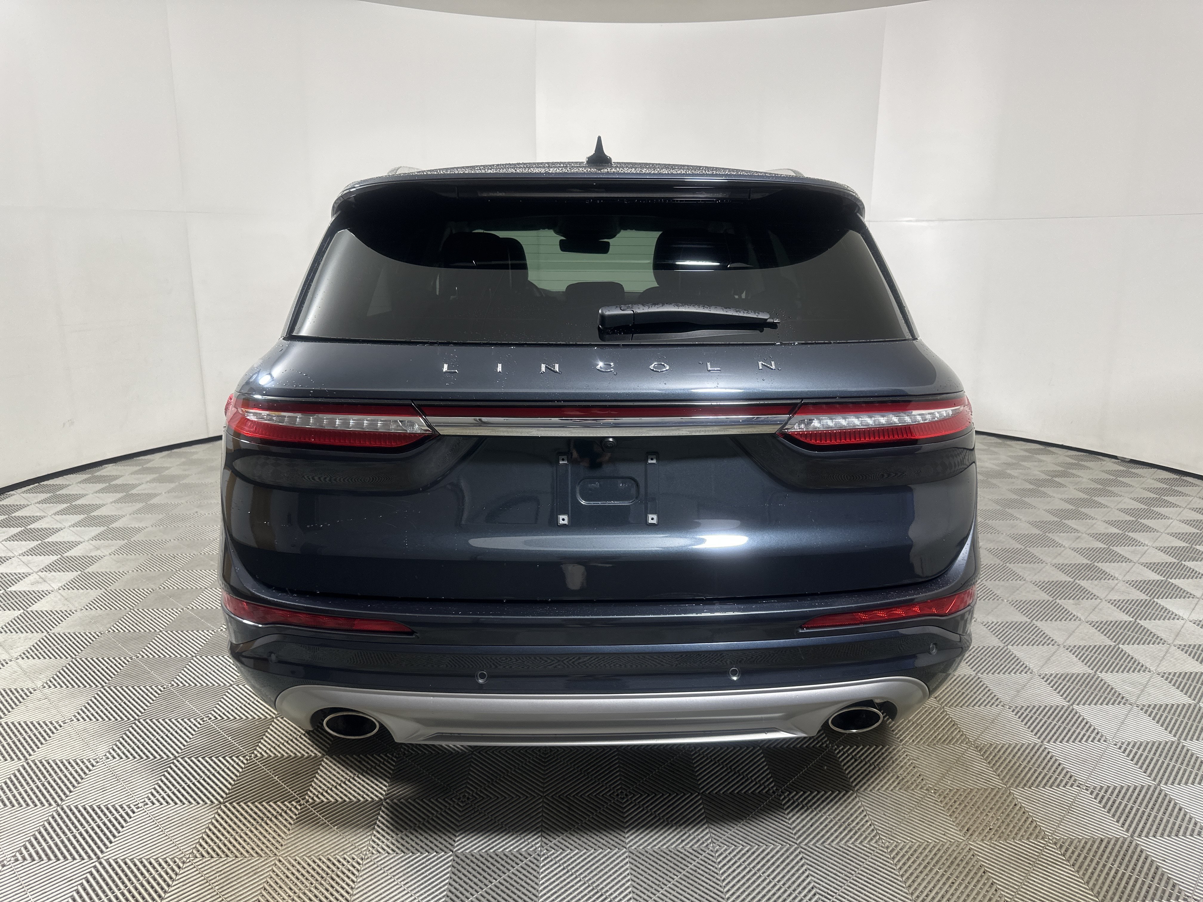 Used 2020 Blue Lincoln Reserve image 6