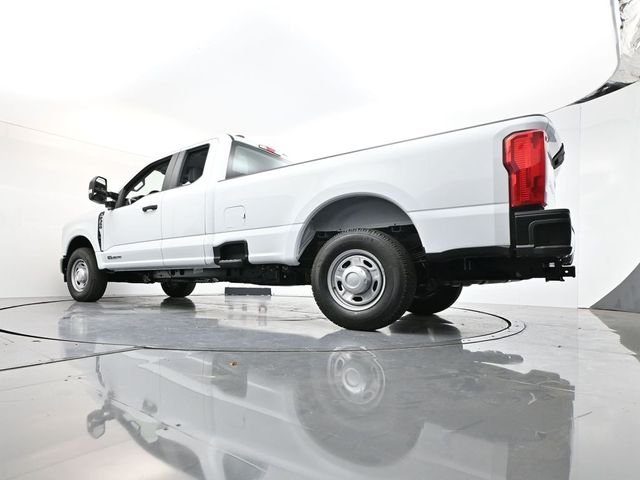 New 2026 Oxford White Ford F-350® XL image 71
