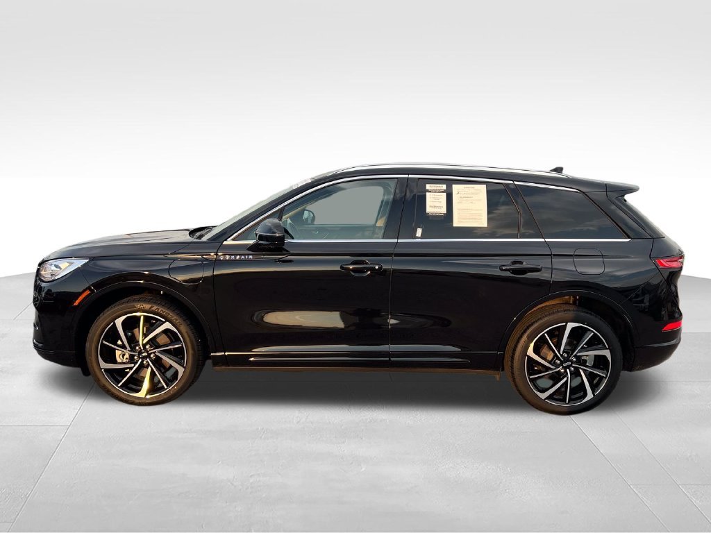 Used 2024 Black Lincoln Grand Touring image 2