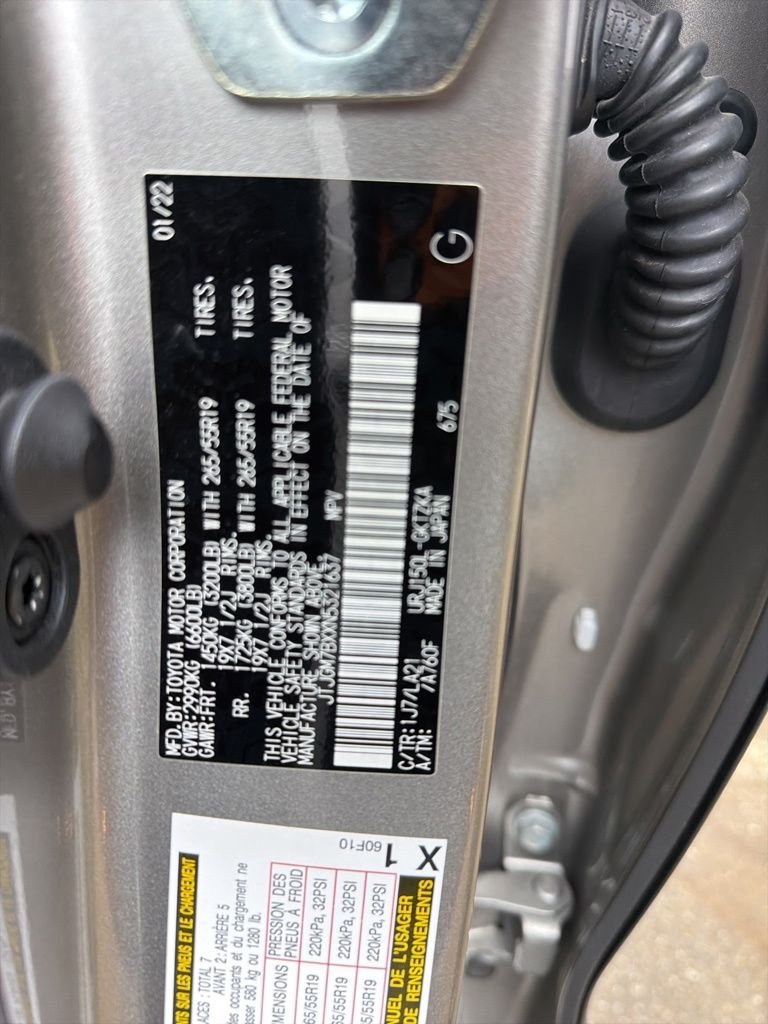 Certified Used 2022 ATOMIC SILVER Lexus 460 Luxury image 11