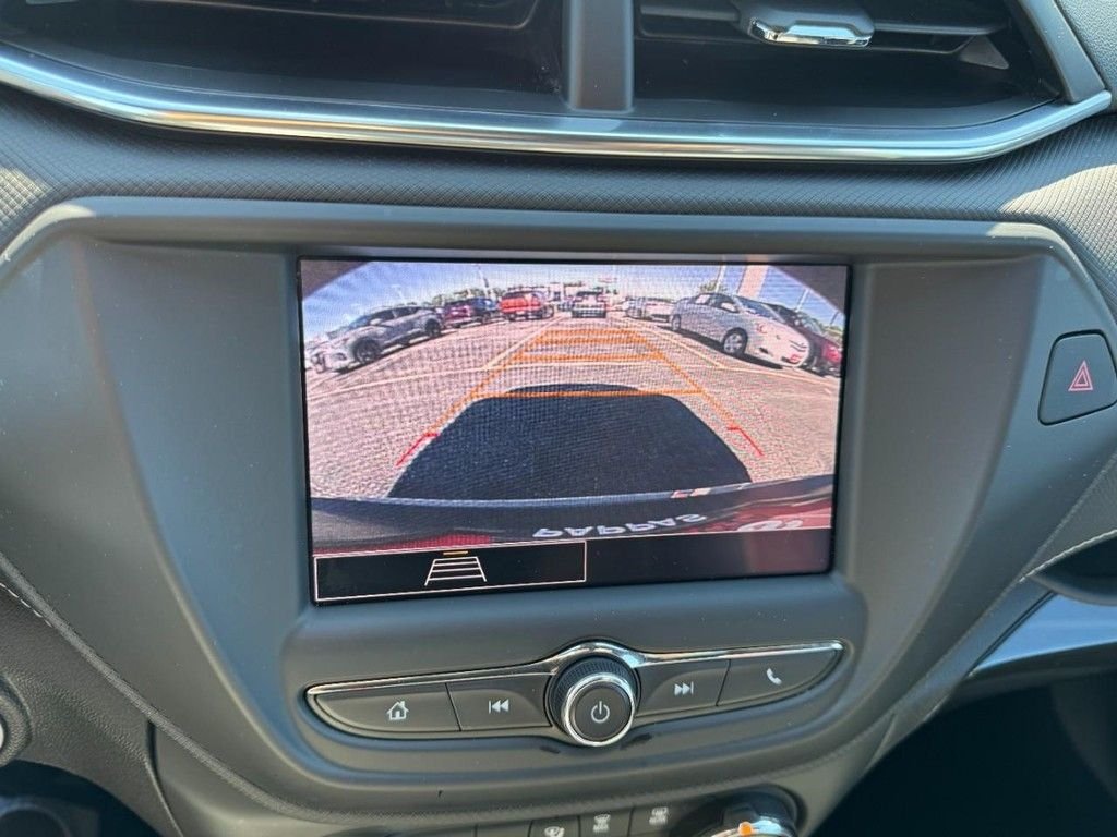 Used 2022 Red Chevrolet ACTIV image 24