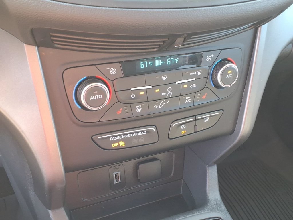 Used 2018 Lightning Blue Metallic Ford SEL image 7