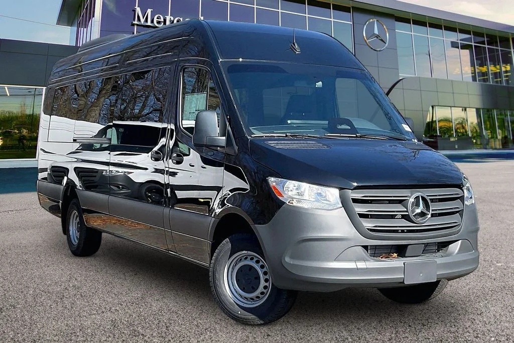 2025 Mercedes-Benz Sprinter 3500 170 Ext WB HO High Roof's photo