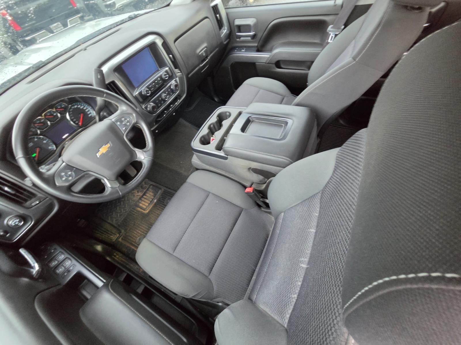 Used 2015 SILVER ICE METALLIC Chevrolet LT image 11
