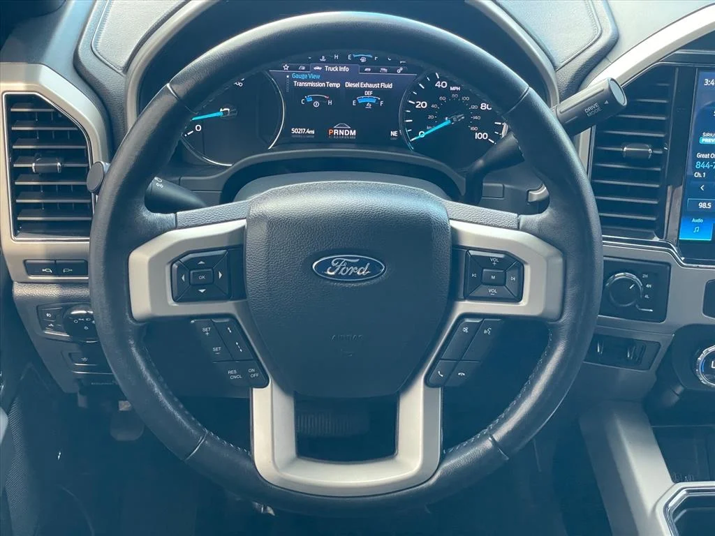 Used 2022 Star White Metallic Tri-Coat Ford LARIAT image 13