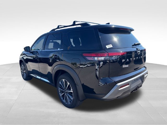 New 2026 Super Black Nissan Platinum image 3