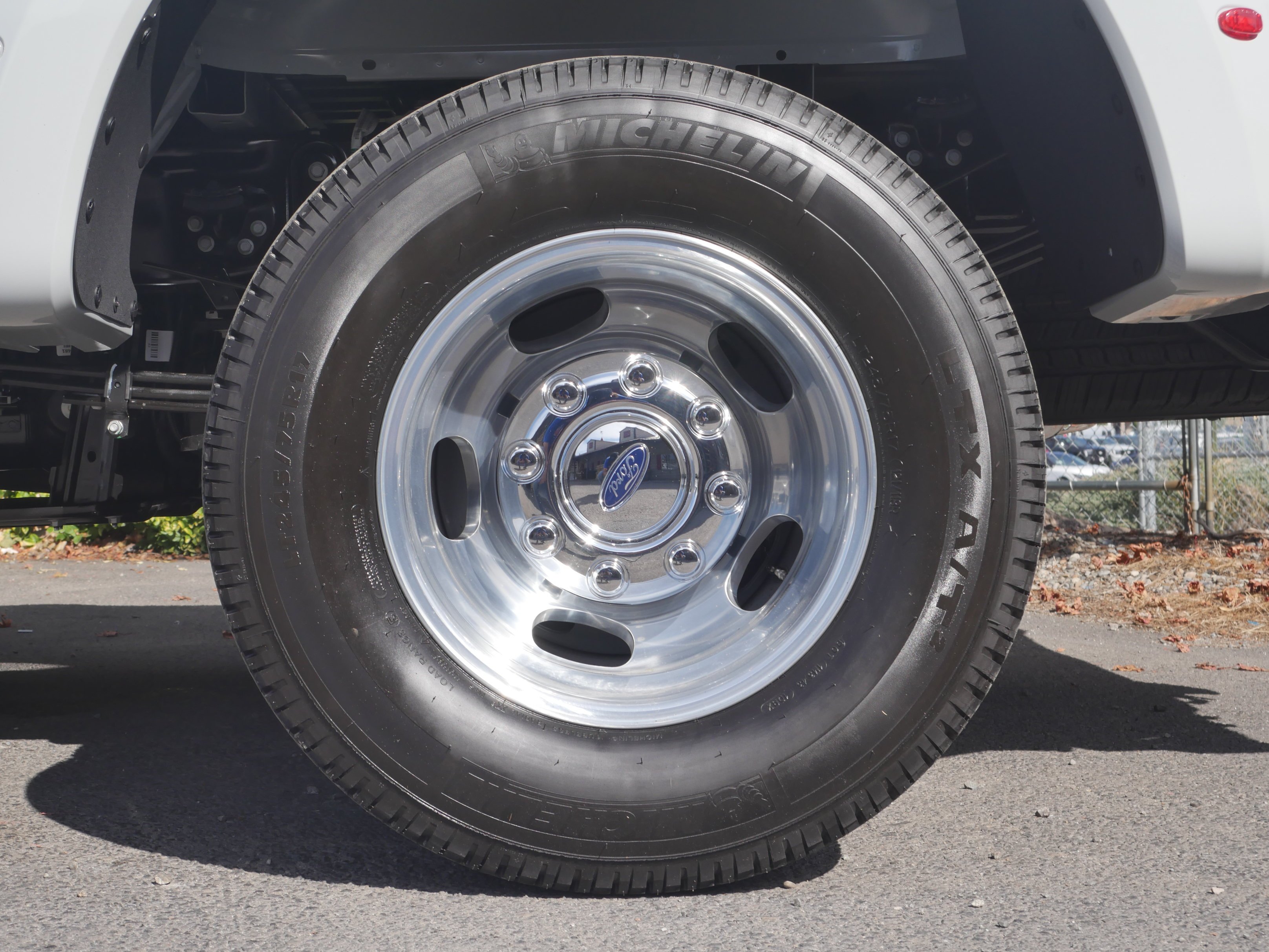New 2026 Avalanche Ford F-350® Platinum® image 23