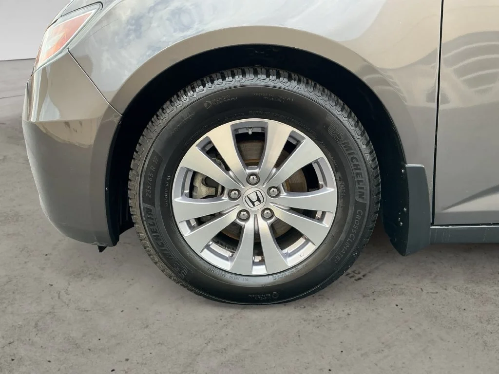 Used 2014 Silver Honda EX-L image 12