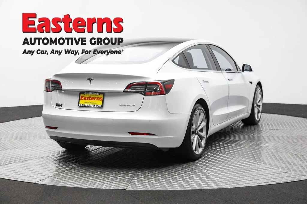 Used 2018 White Tesla Long Range image 5