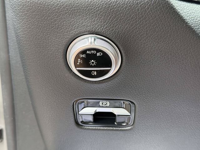 Certified Used 2023 Silver Mercedes-Benz GLC 300 image 21