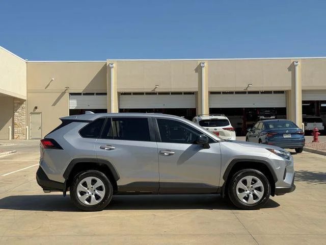 Certified Used 2025 Silver Toyota LE image 34