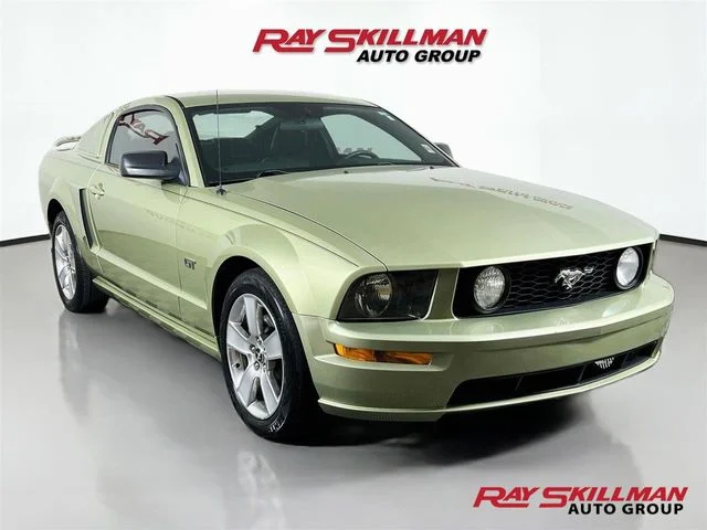 Used 2006 Green Ford GT Premium image 1