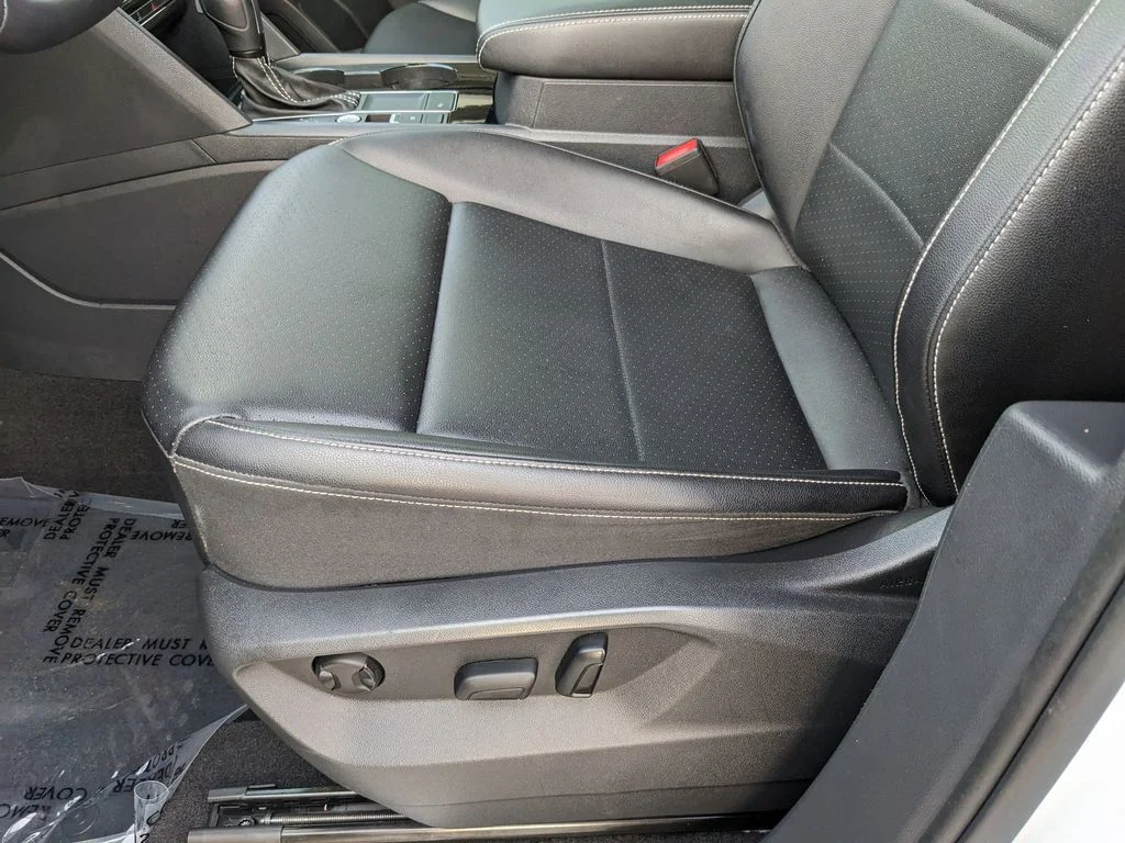 2023 Volkswagen Atlas SE w/Tech - Photo 19