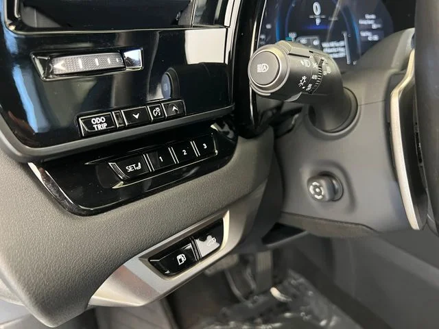 Certified Used 2025 Iridium Lexus 450h+ Luxury image 33