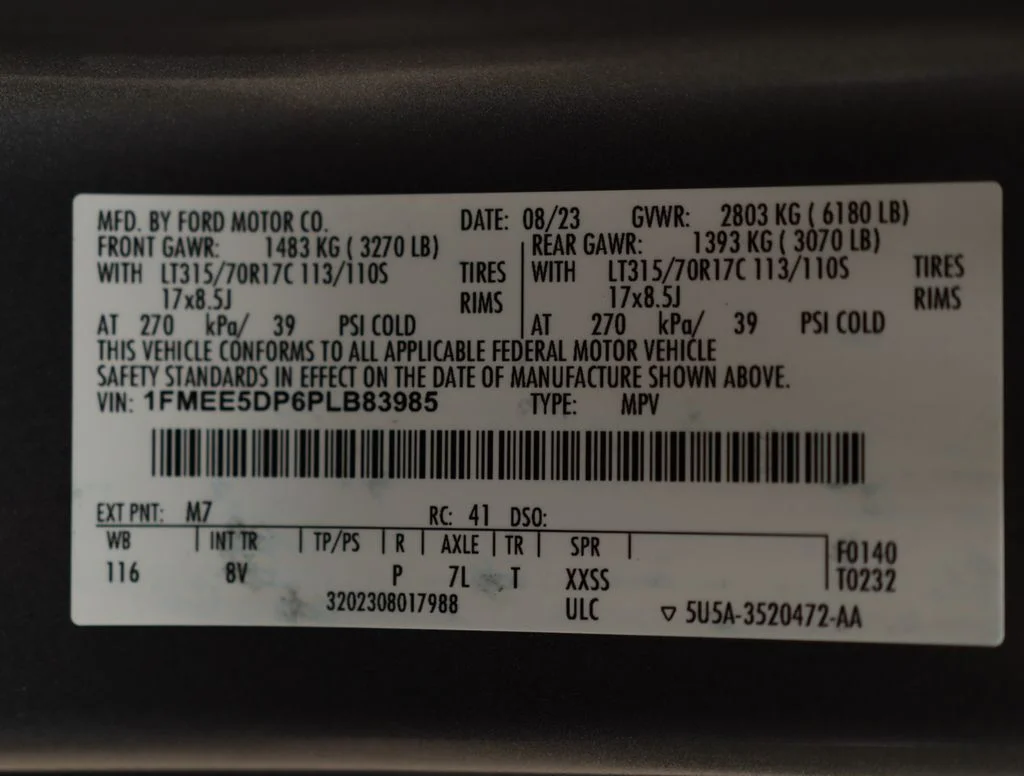 Used 2023 Gray Ford Badlands image 39