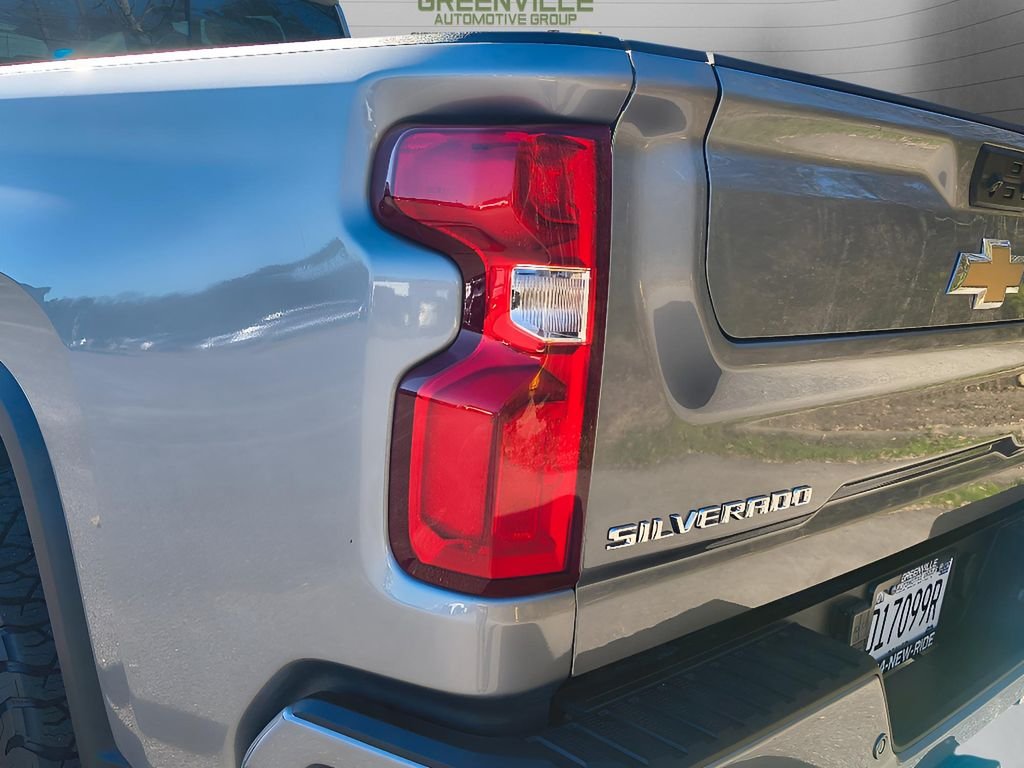 Used 2024 Sterling Gray Metallic Chevrolet High Country Premium Z71 image 5