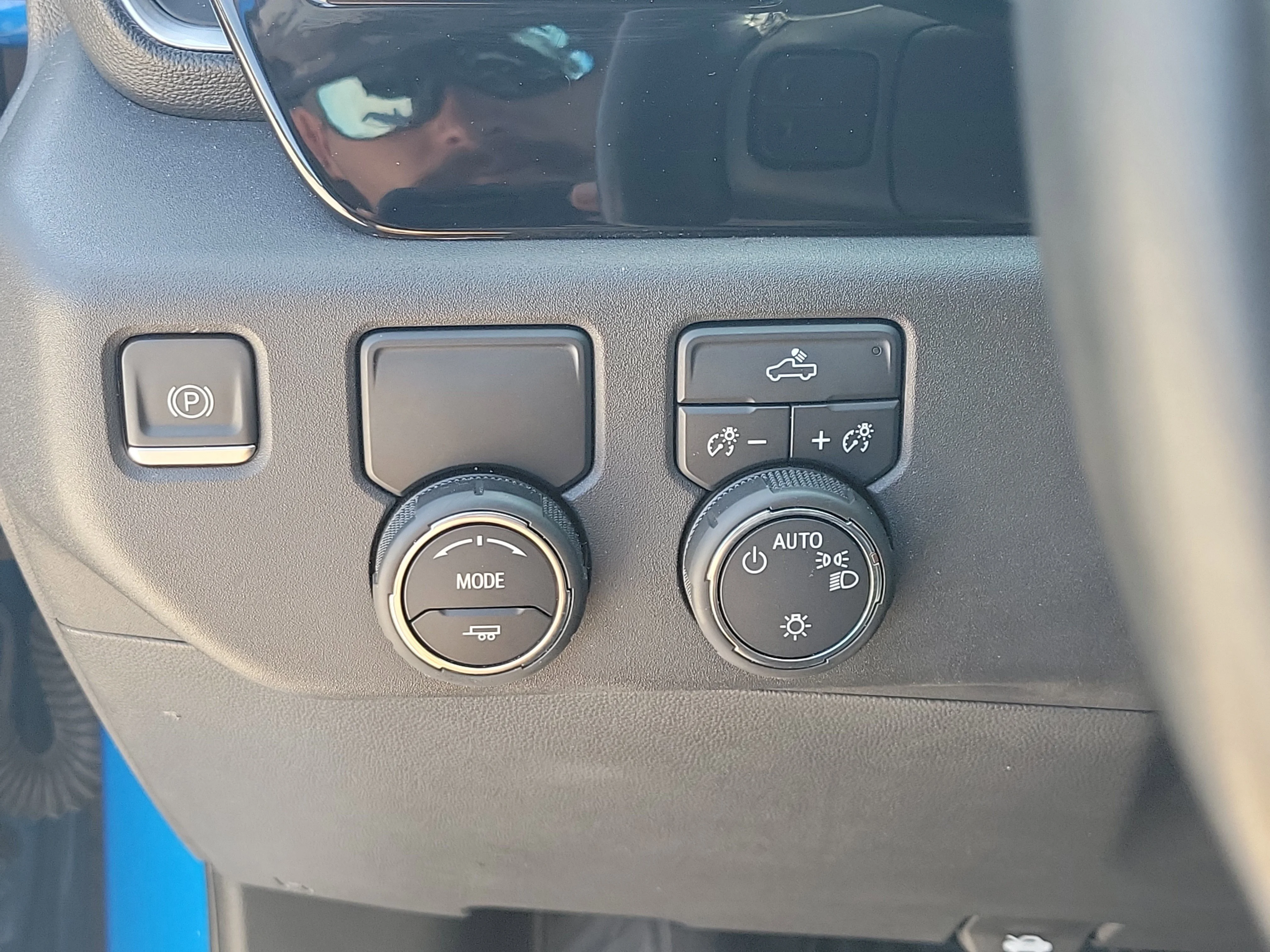 Used 2023 Glacier Blue Metallic Chevrolet LT image 27