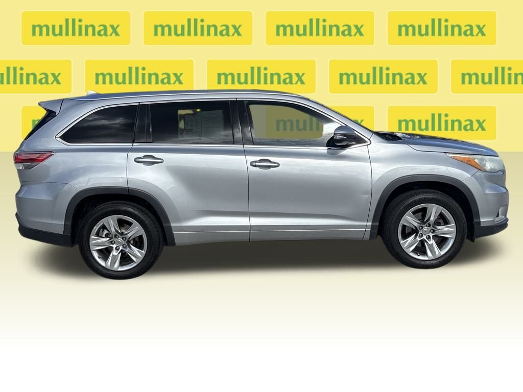 Used 2015 Toyota Highlander Limited with VIN 5TDYKRFH9FS053574 for sale in New Smyrna Beach, FL