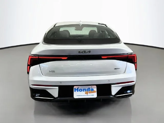 Used 2025 Snow White Pearl Kia GT-Line image 19