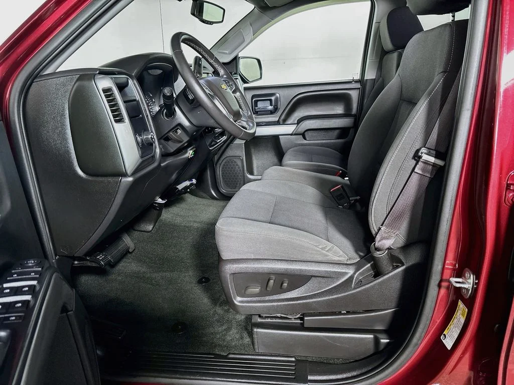 Used 2014 Red Chevrolet LT image 11