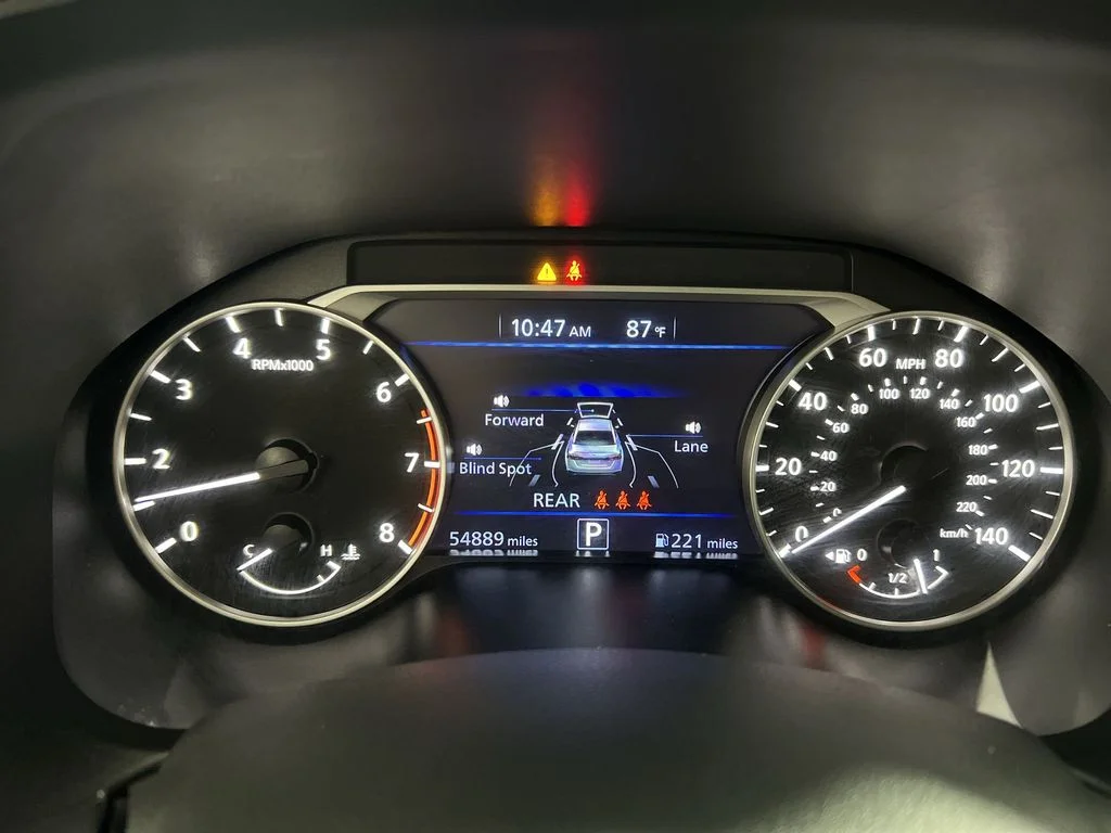 Certified Used 2025 Gray Nissan 2.5 SR image 10