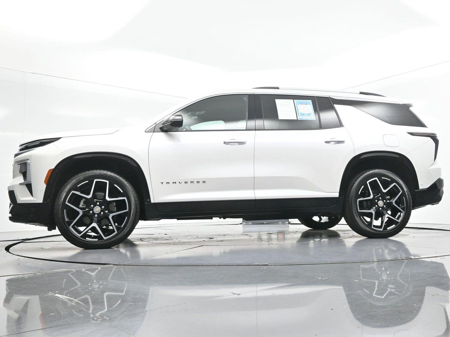 Used 2025 Iridescent Pearl Tricoat Chevrolet FWD High Country image 52