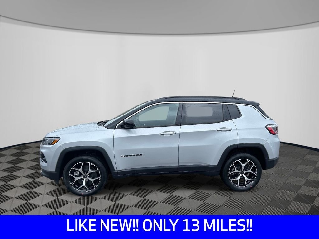 Used 2026 Silver Jeep Limited image 2