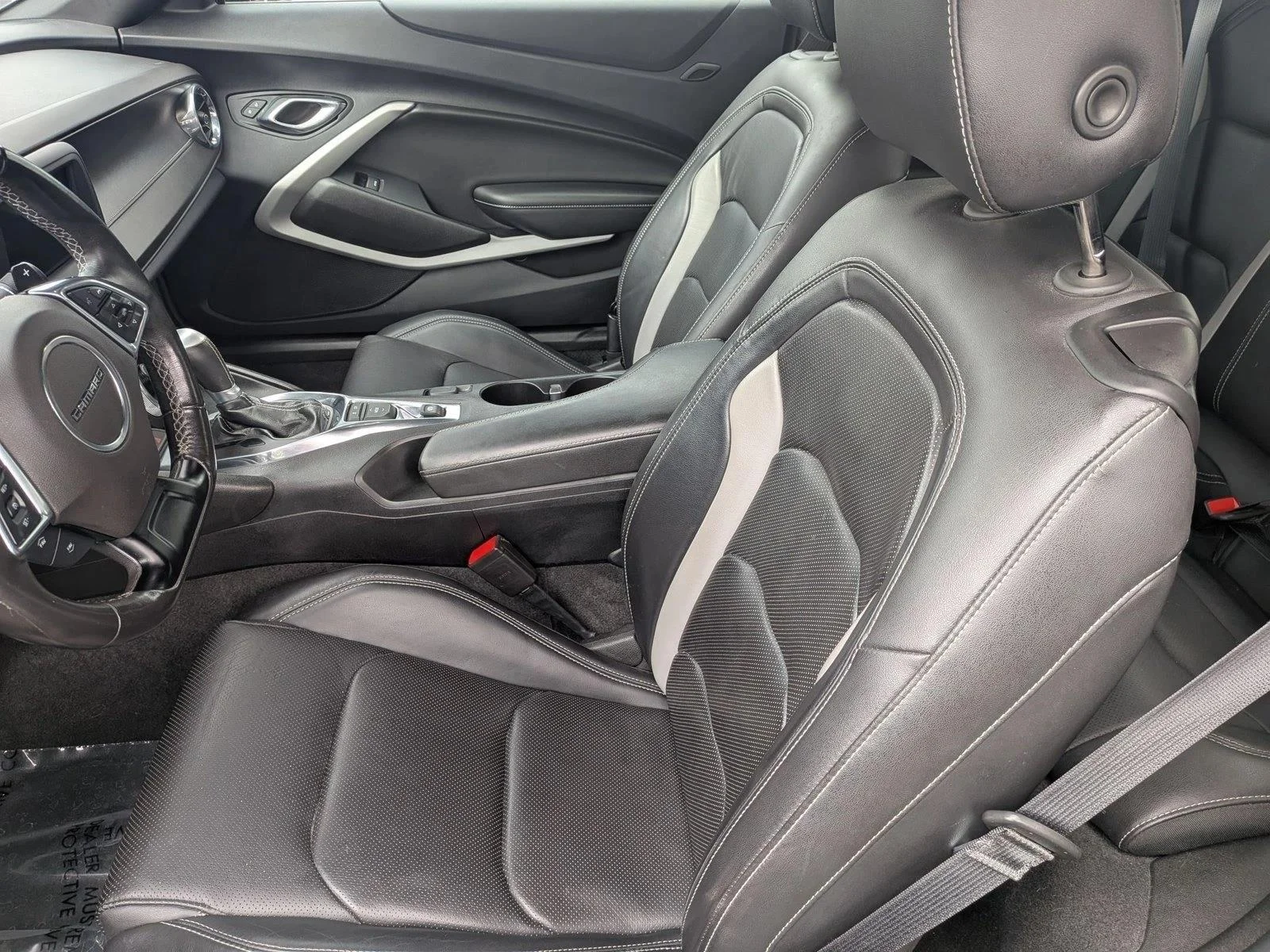 Used 2020 Rally Green Metallic Chevrolet 2LT image 16