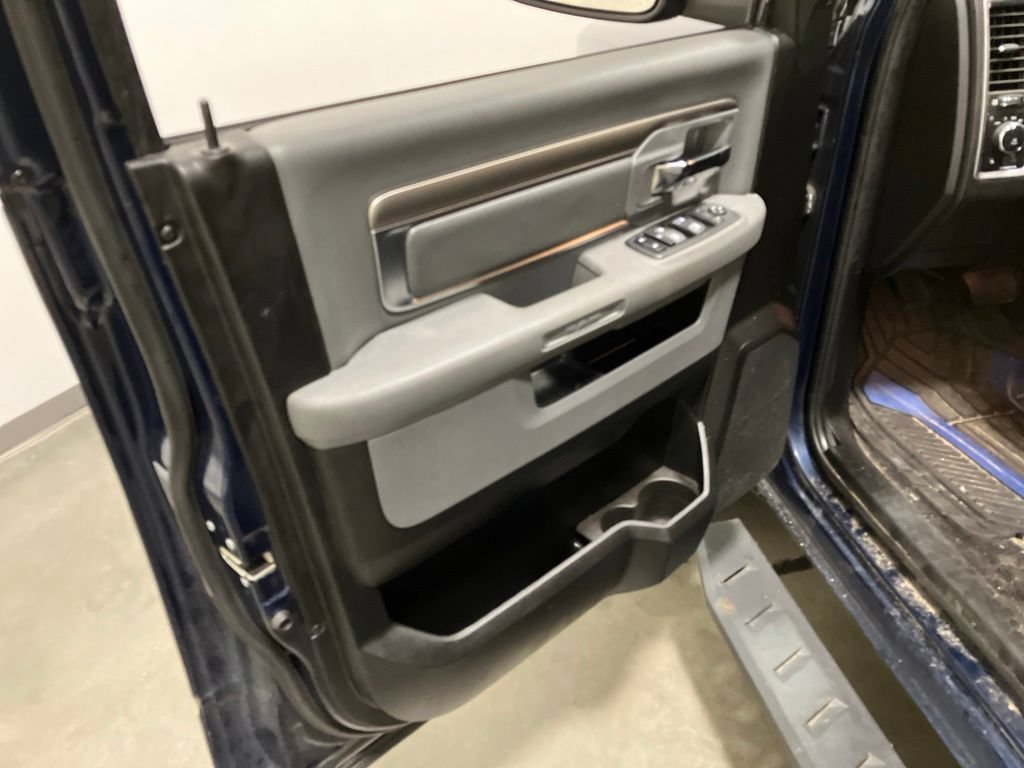 Used 2020 Patriot Blue Pearlcoat Ram Warlock image 3