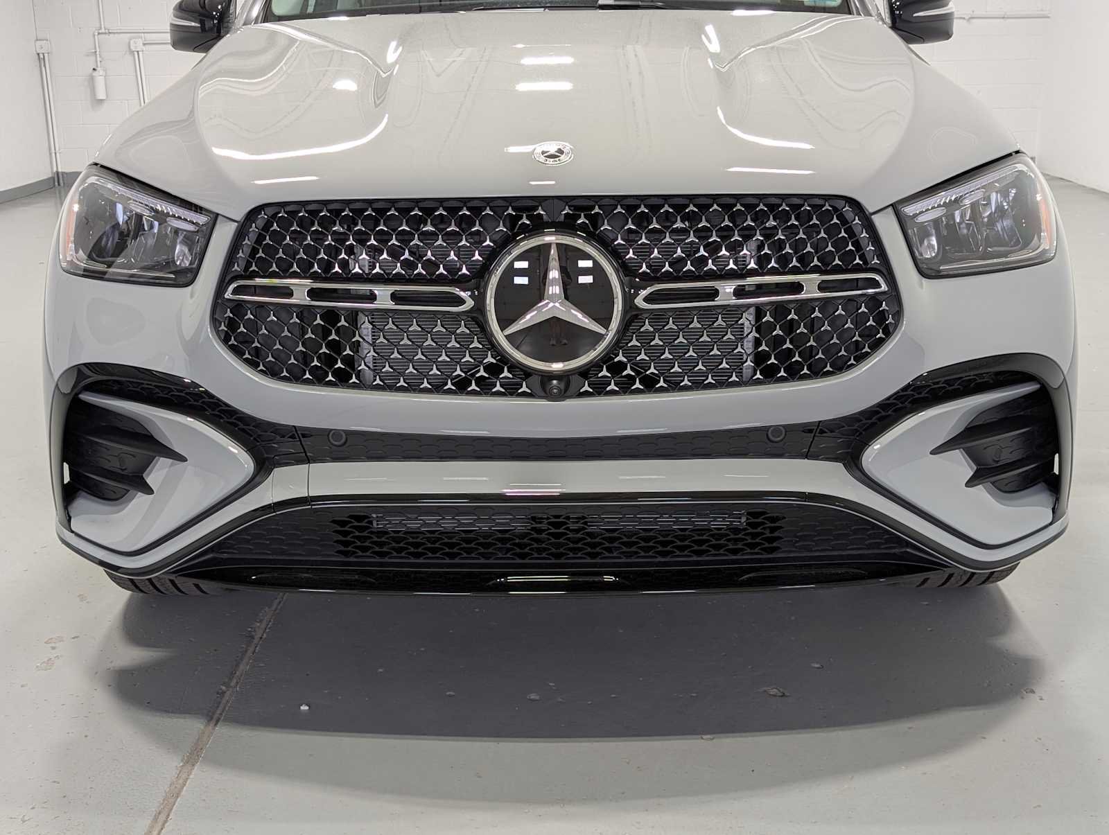 New 2026 MANUFAKTUR Alpine Grey Mercedes-Benz GLE 350 image 2