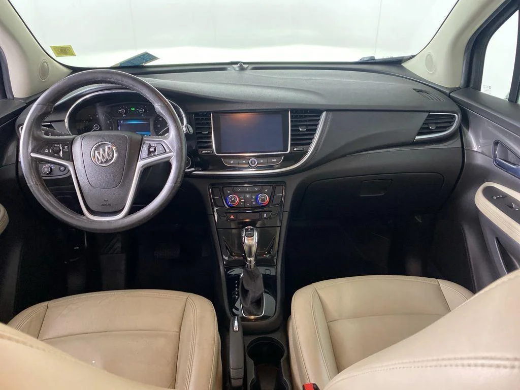 Used 2017 Summit White Buick Essence image 23