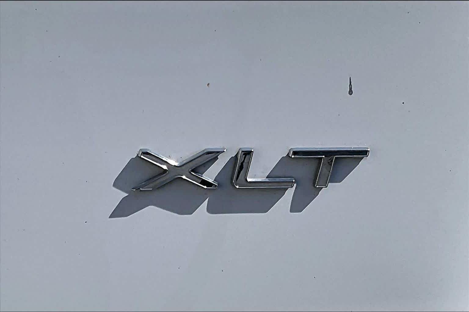 Used 2023 Oxford White Ford XLT image 10
