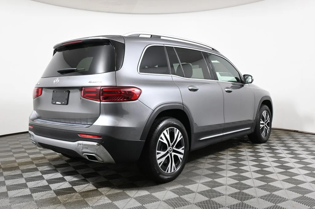 Used 2026 Gray Mercedes-Benz GLB 250 image 19