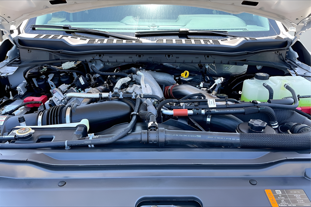 New 2026 Oxford White Ford Lariat image 11