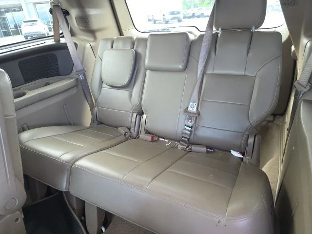 Used 2012 White Volkswagen SEL image 12