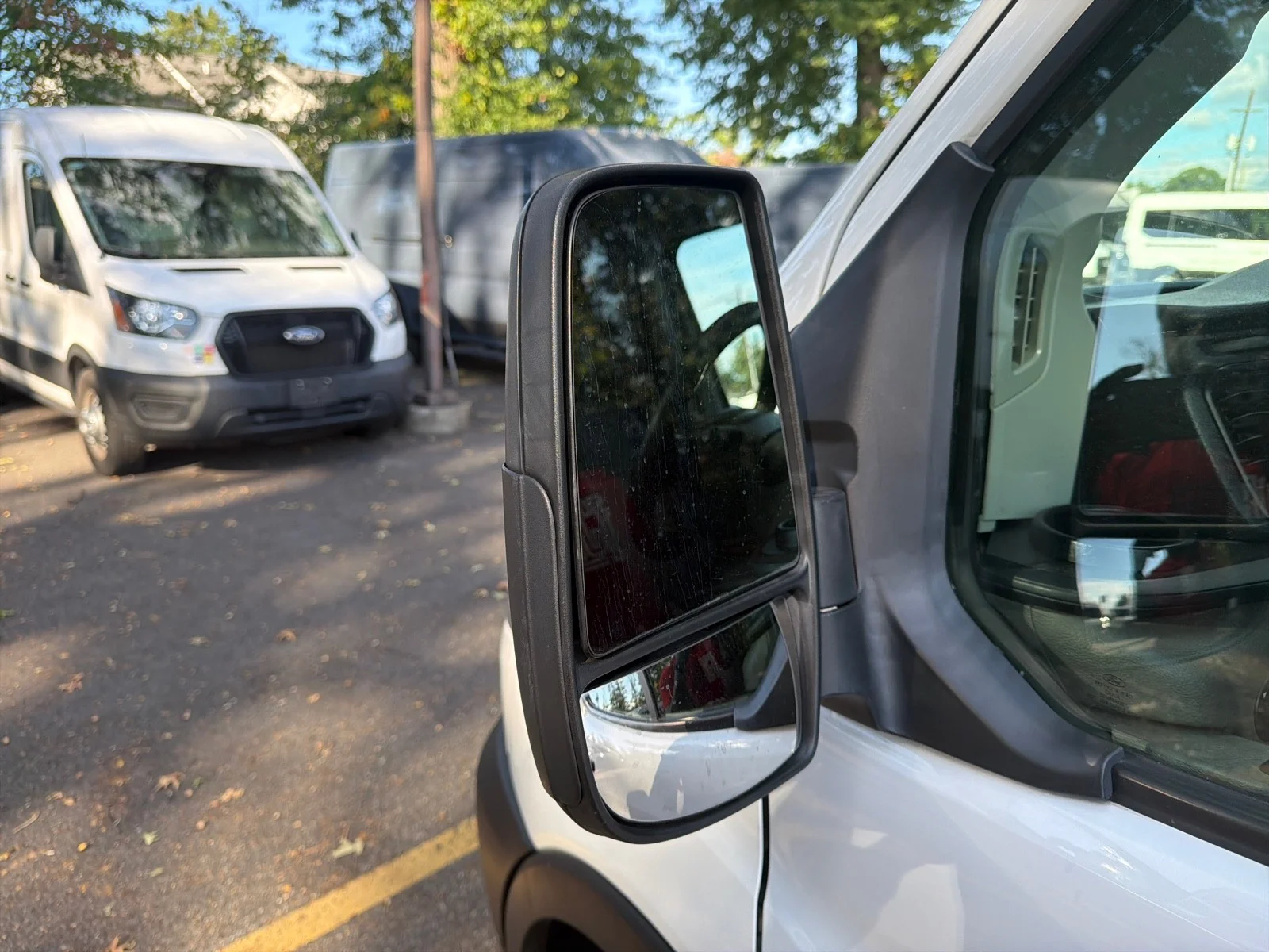 Used 2020 Oxford White Ford T250 MED ROOF image 27