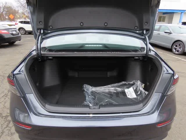 New 2026 Meteorite Gray Metallic Honda SE image 10