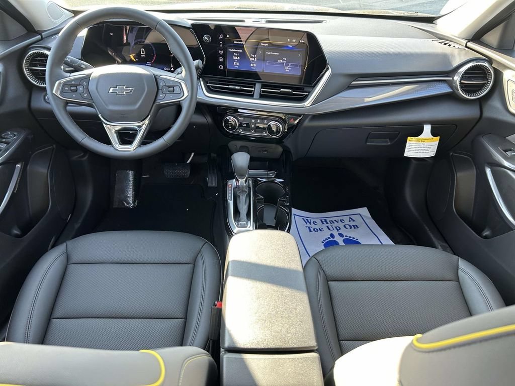 New 2026 Mosaic Black Metallic Chevrolet ACTIV image 12
