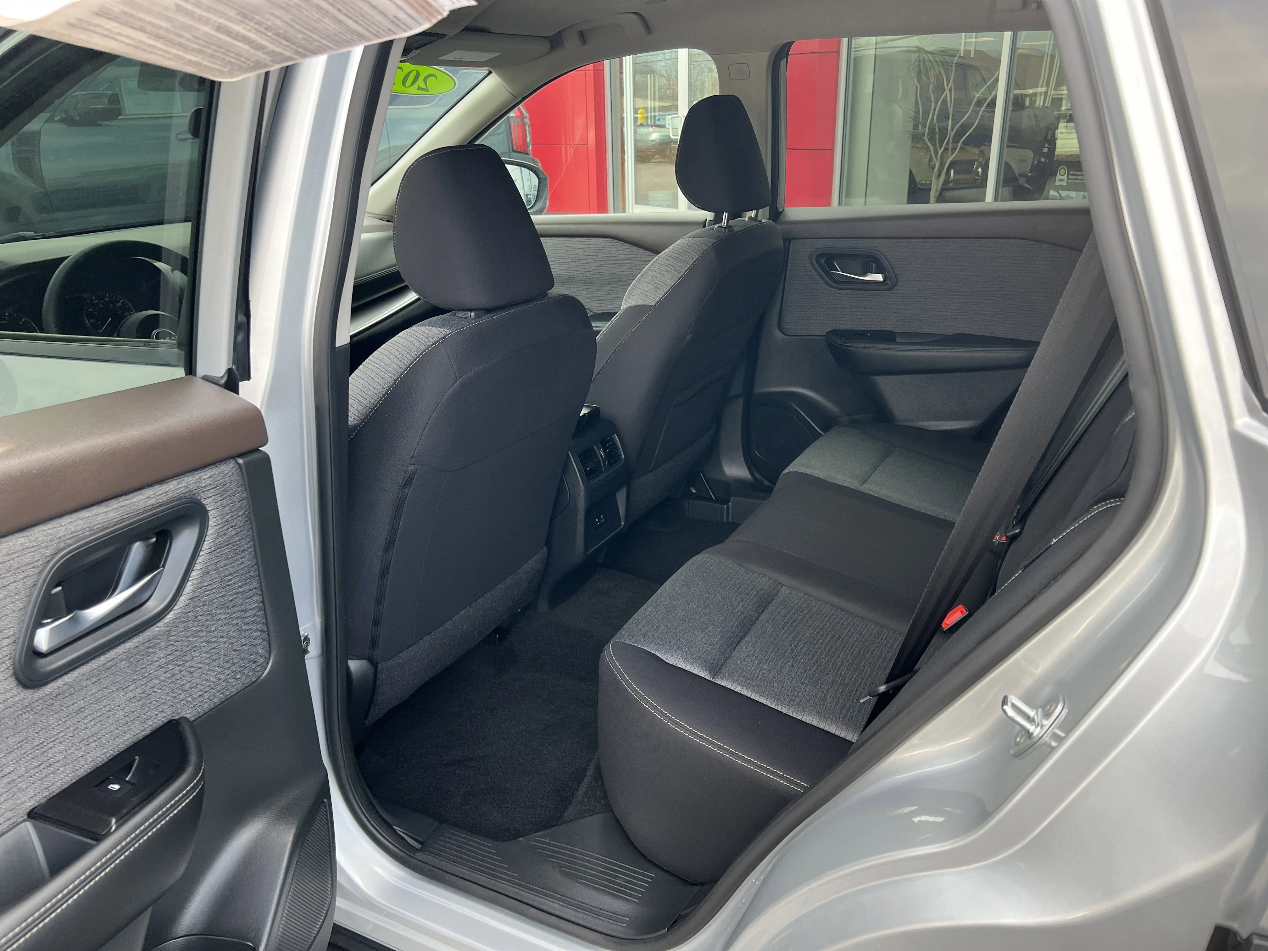 Used 2023 Brilliant Silver Metallic Nissan SV image 6