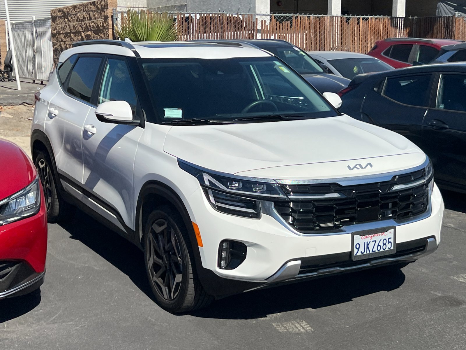 Used 2024 White Kia SX image 2