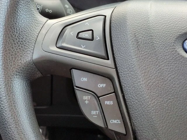Used 2022 Silver Ford SE image 23